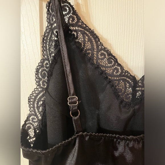 Women’s Forever 21 Black Silk Slip Dress with Lace - Picture 5 of 5